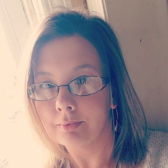 Meet your Posher, Allyson - Picture 1 of 1